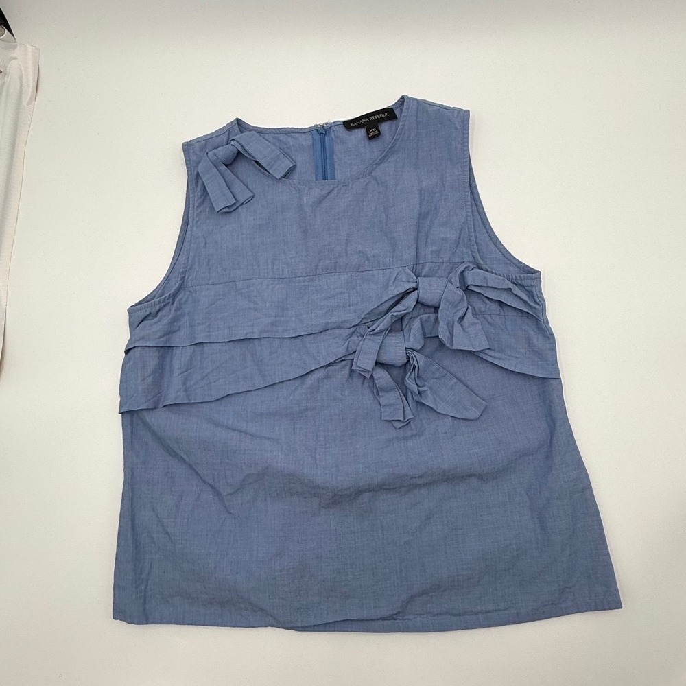 Banana Republic Womens XS Blue‎ Chambray Sleeveless Bow Tiered Blouse Top
